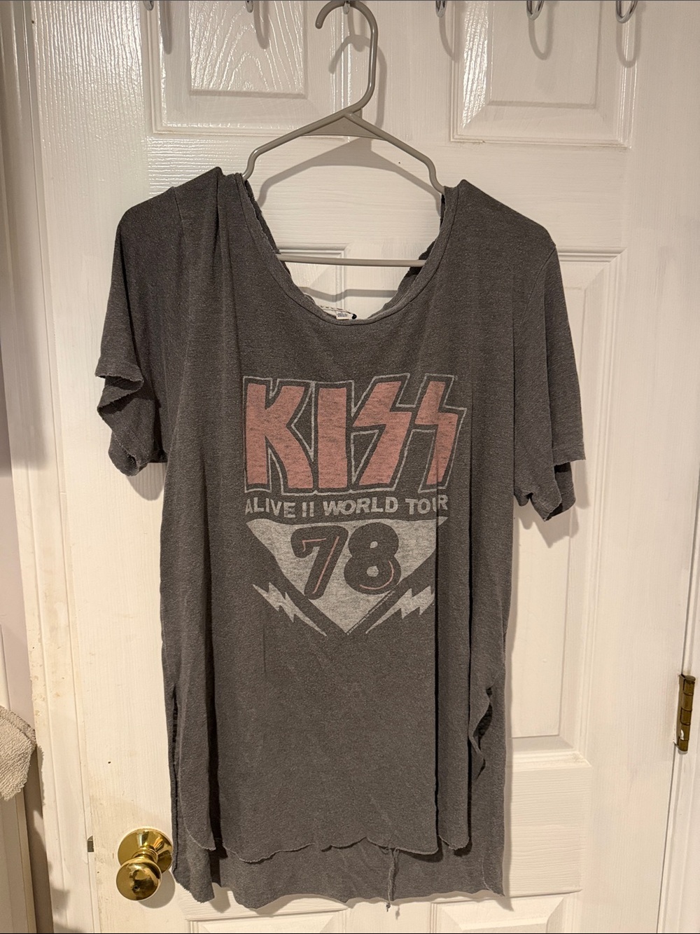 Junk Food Clothing Charcoal Tee with Faded pink KISS Graphic